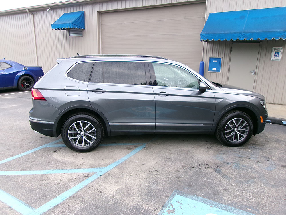 
								VOLKSWAGEN TIGUAN SE full									