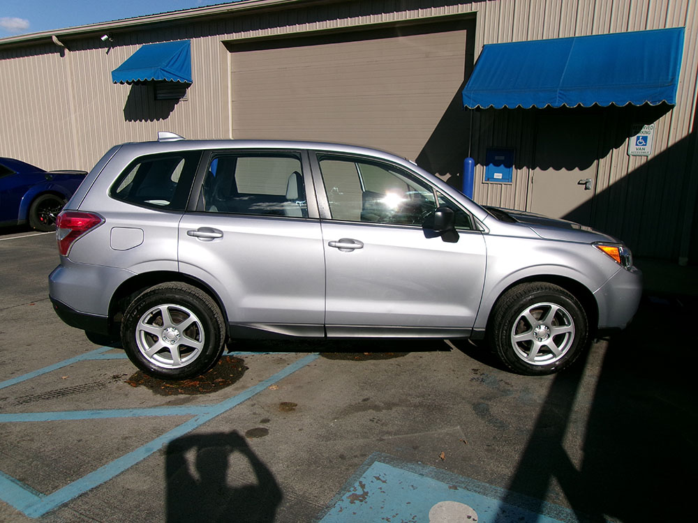 
								SUBARU FORESTER full									