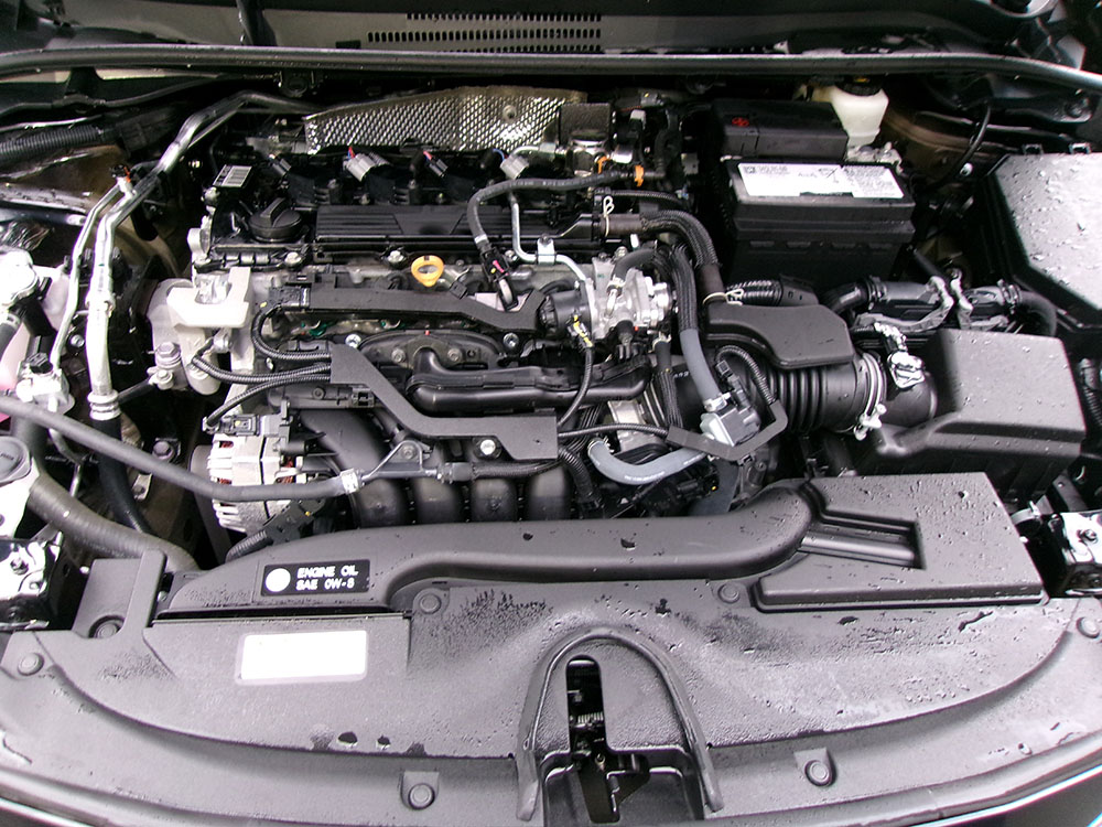 
								TOYOTA COROLLA LE full									