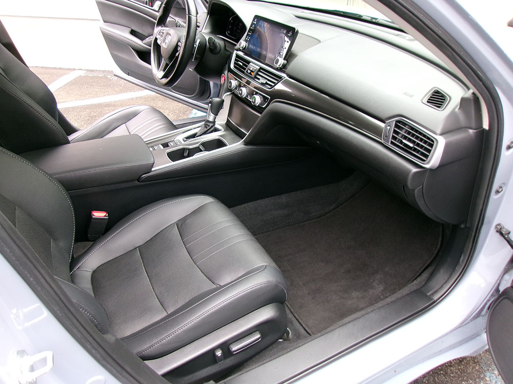 
								HONDA ACCORD SPORT SE full									