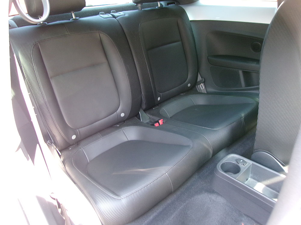 
								VOLKSWAGEN BEETLE full									