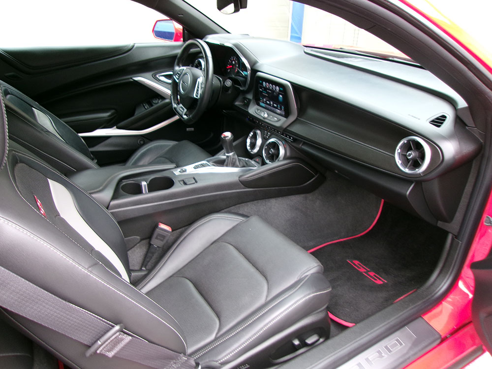 
								CHEVROLET CAMARO SS full									