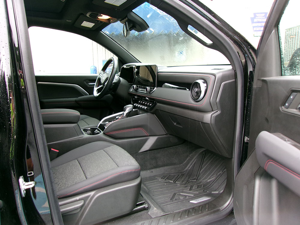 
								CHEVROLET COLORADO Z71 CREW CAB full									