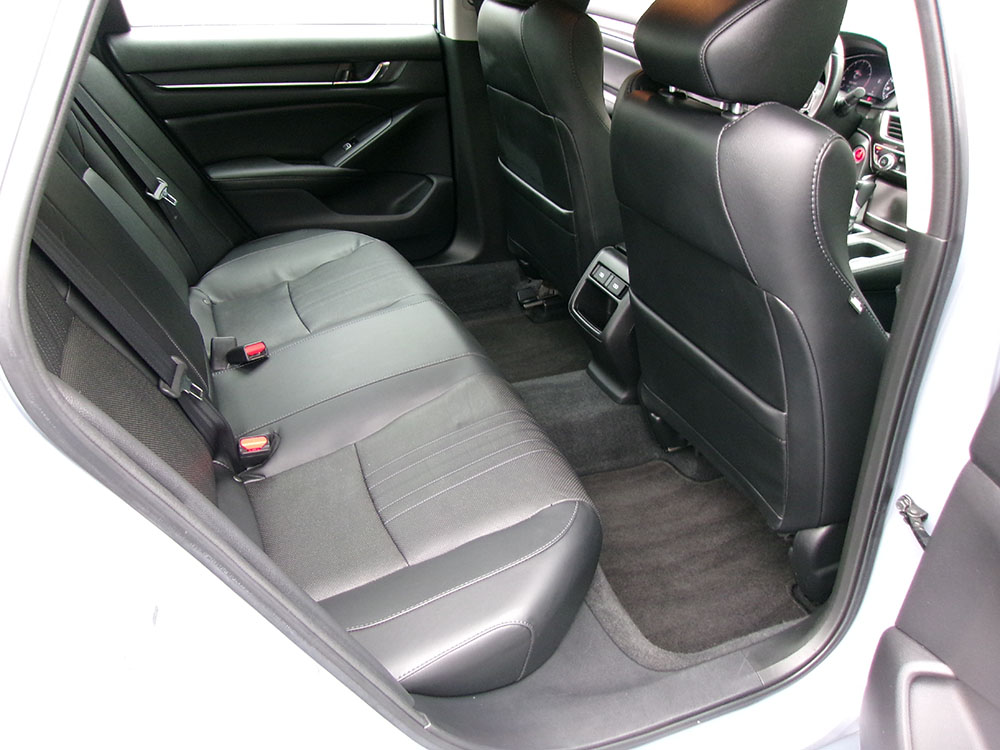 
								HONDA ACCORD SPORT SE full									