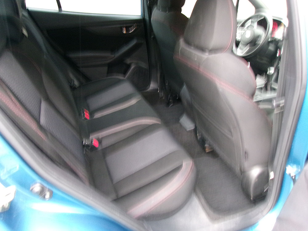 
								SUBARU IMPREZA SPORT full									