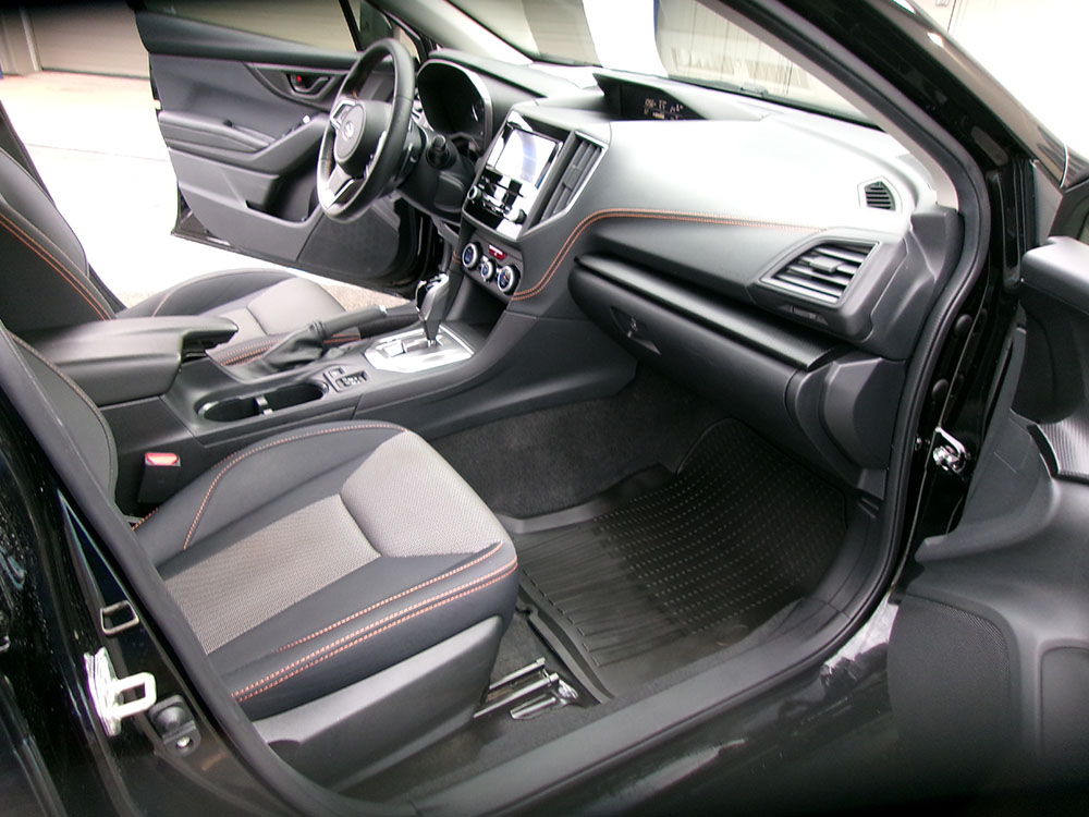
								SUBARU CROSSTREK PREMIUM full									