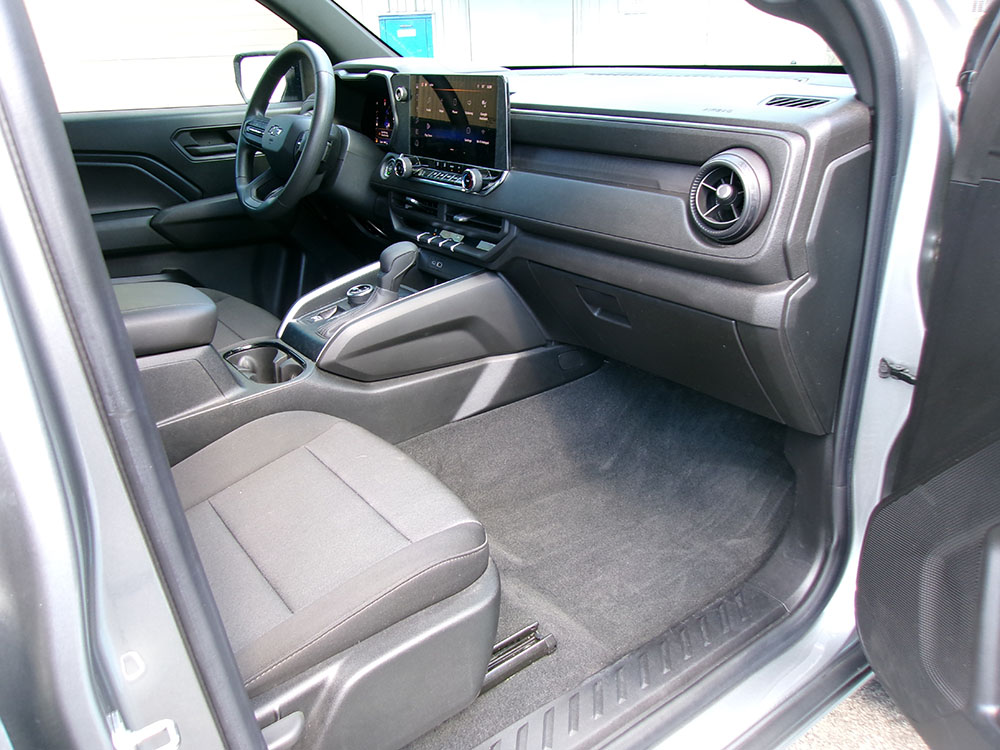 
								CHEVROLET COLORADO TRAIL BOSS CREW CAB full									