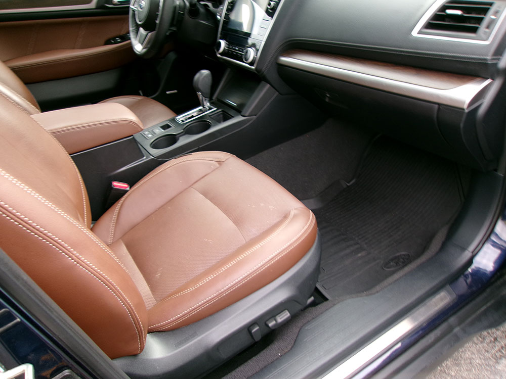 
								SUBARU OUTBACK TOURING full									