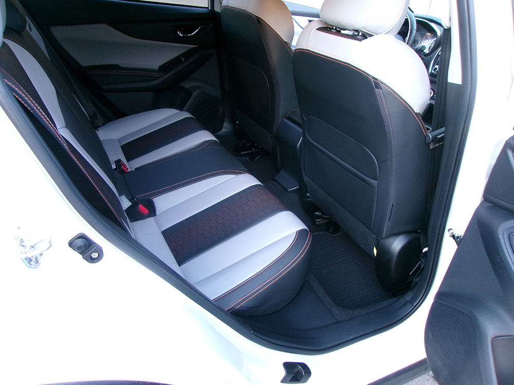 
								SUBARU CROSSTREK LIMITED full									