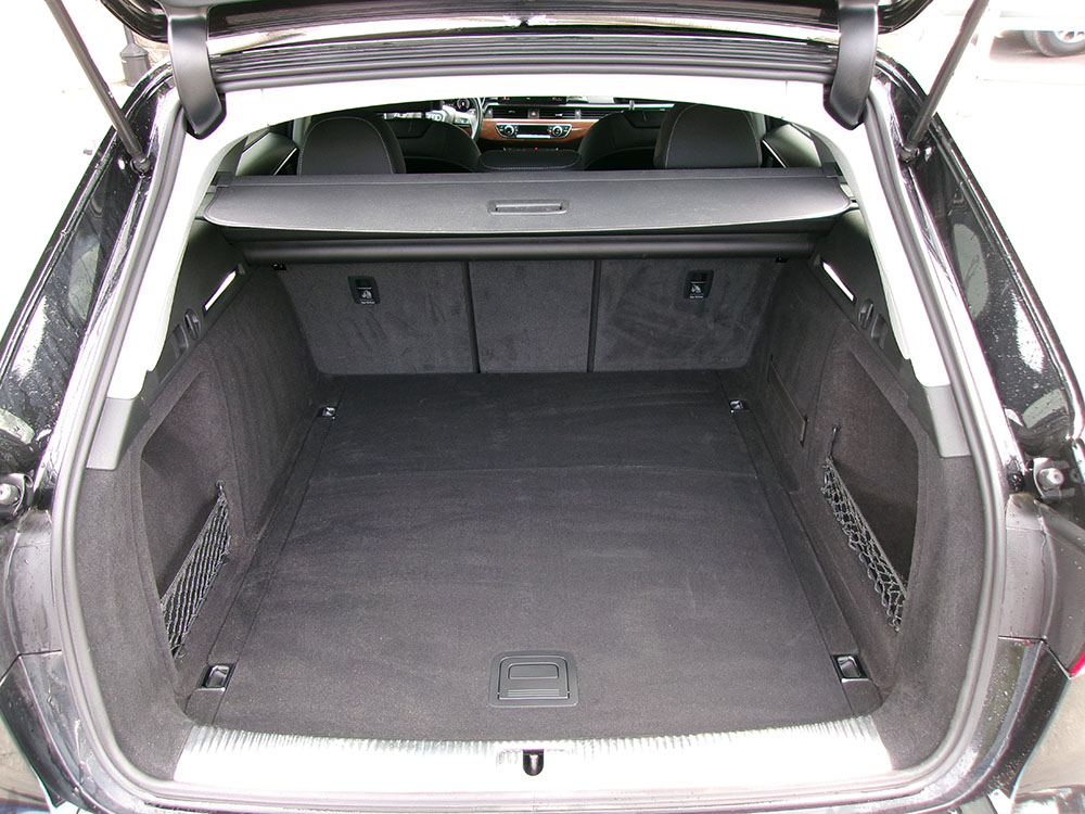 
								AUDI A4 ALLROAD PREMIUM PLUS full									