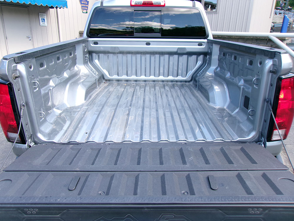 
								CHEVROLET COLORADO TRAIL BOSS CREW CAB full									