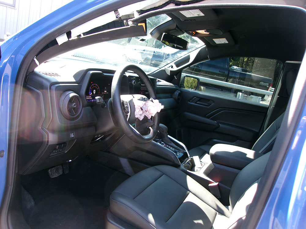 
								CHEVROLET COLORADO TRAIL BOSS CREW CAB full									