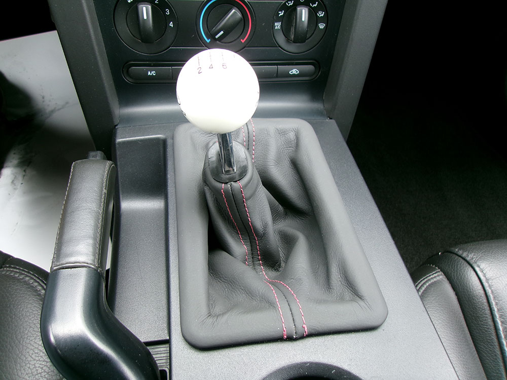 
								FORD MUSTANG SHELBY GT 500 full									