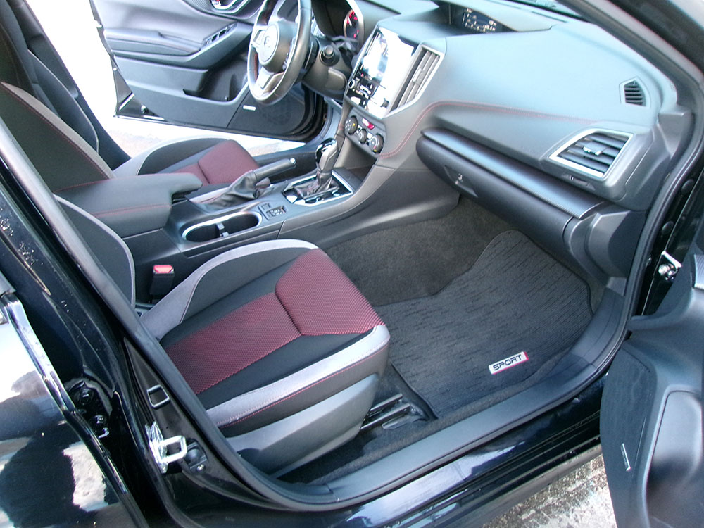 
								SUBARU IMPREZA SPORT full									