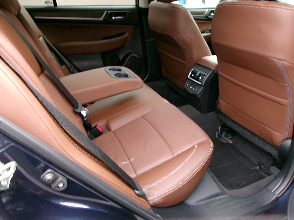 
								SUBARU OUTBACK TOURING full									