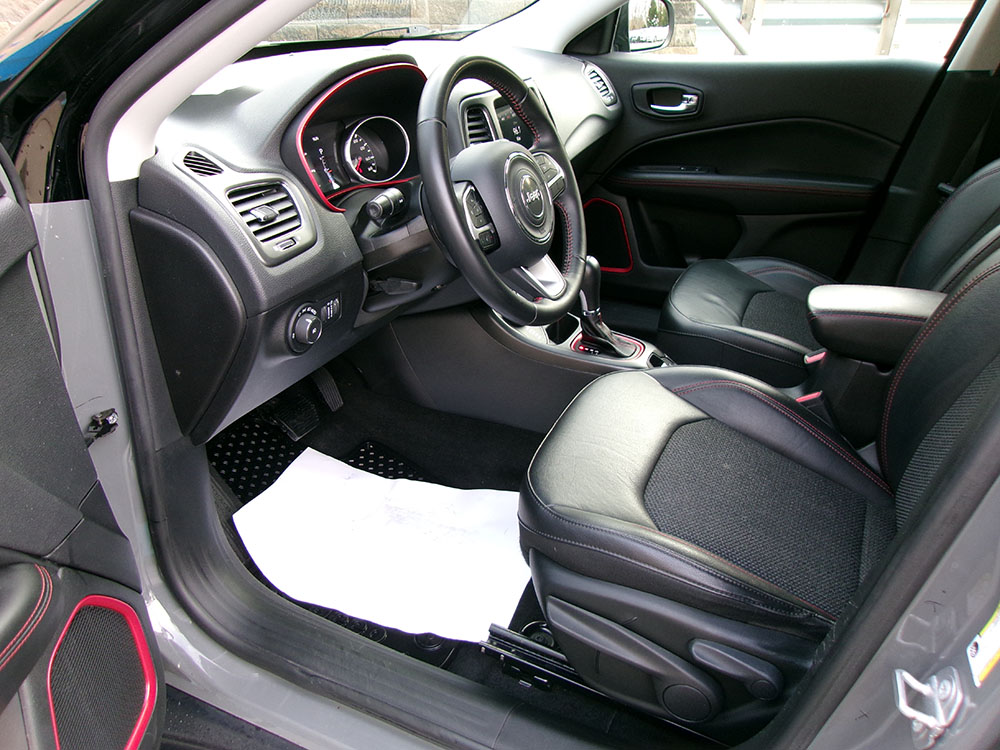 
								JEEP COMPASS TRAILHAWK full									