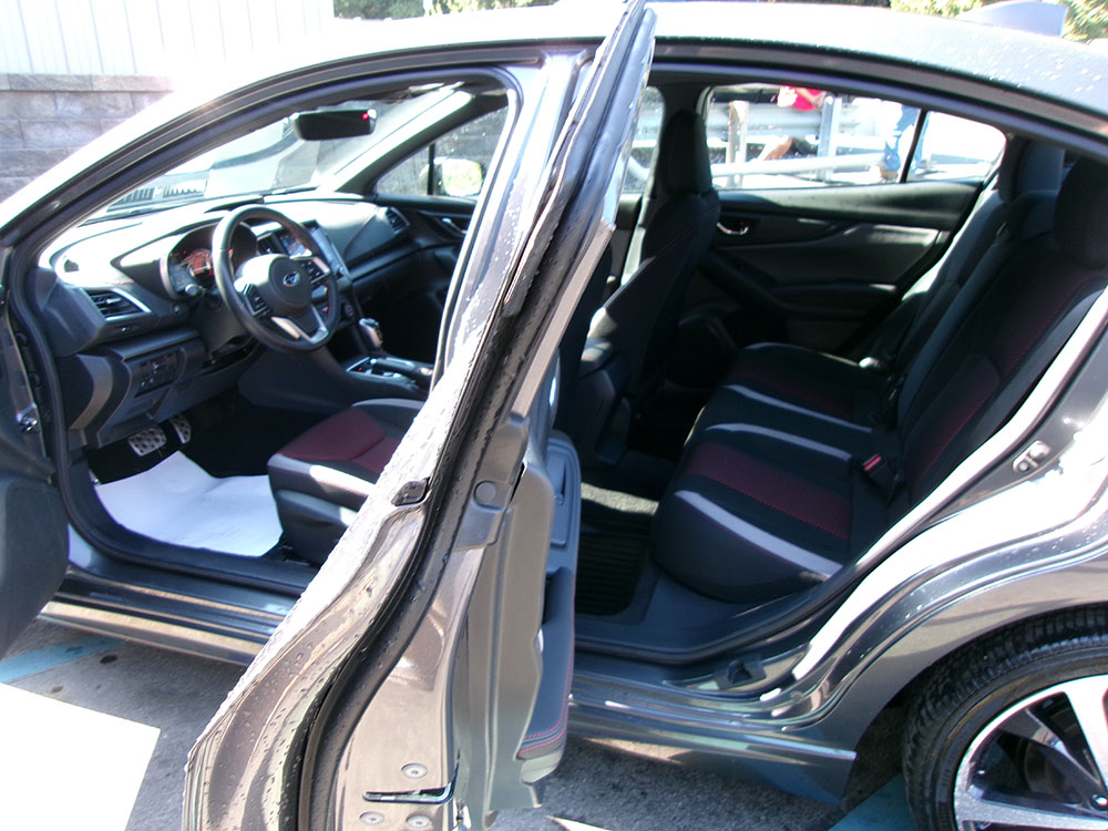 
								SUBARU IMPREZA SPORT full									