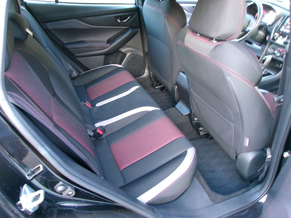 
								SUBARU IMPREZA SPORT full									