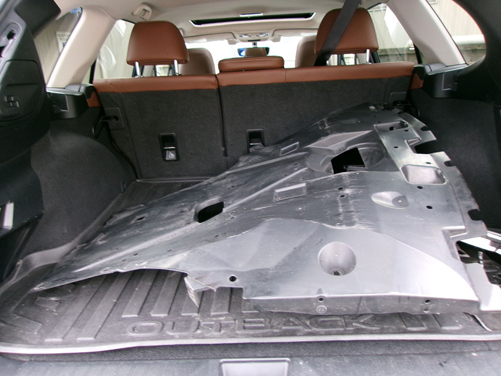 
								SUBARU OUTBACK TOURING full									