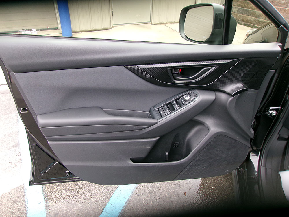 
								SUBARU CROSSTREK PREMIUM full									
