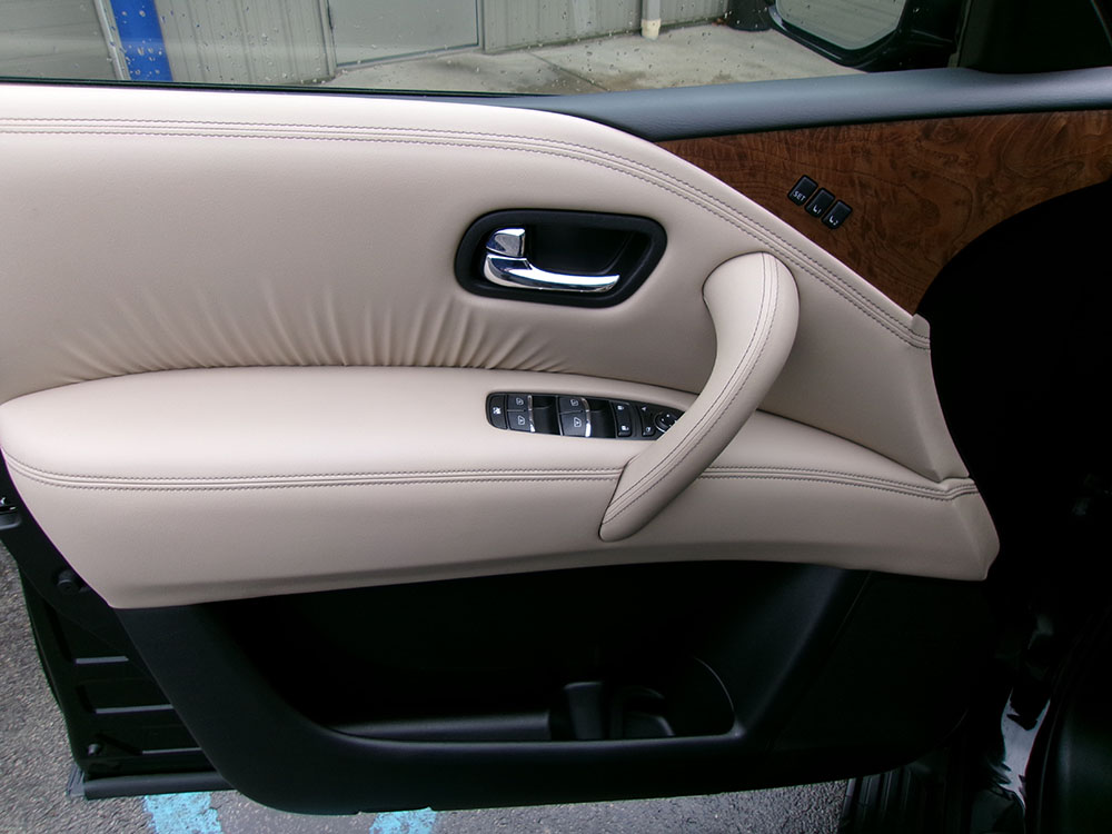 
								NISSAN ARMADA SL full									