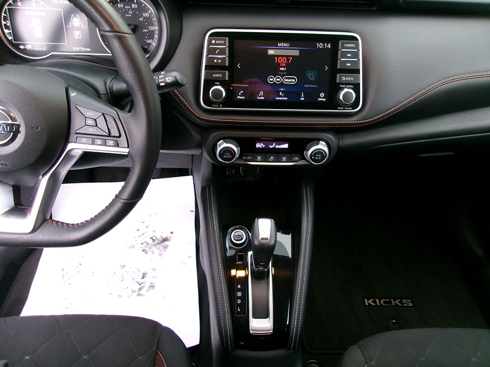 
								NISSAN KICKS SR full									