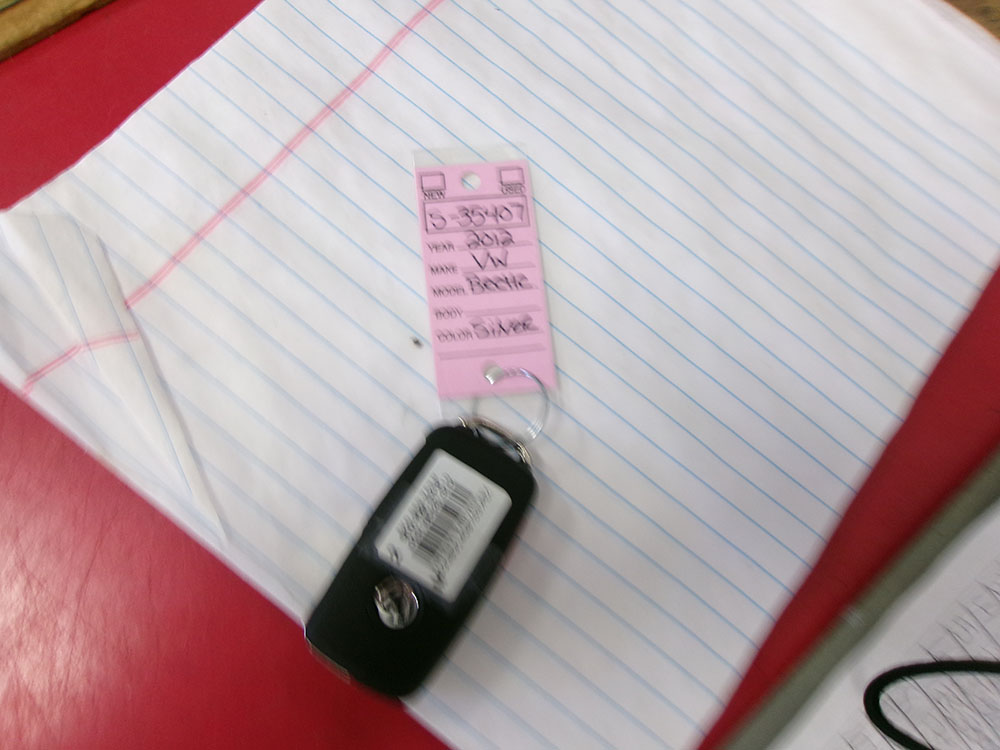 
								VOLKSWAGEN BEETLE full									