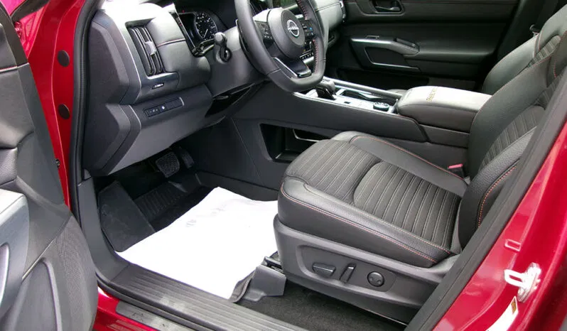 
								NISSAN PATHFINDER ROCK CREEK full									