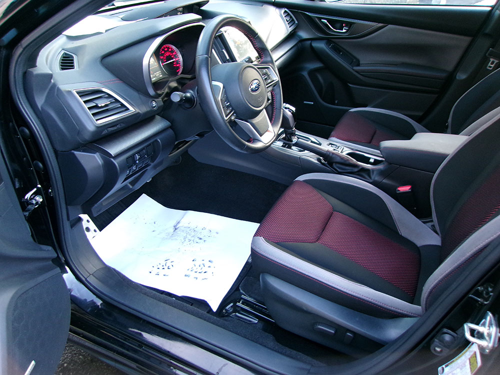 
								SUBARU IMPREZA SPORT full									