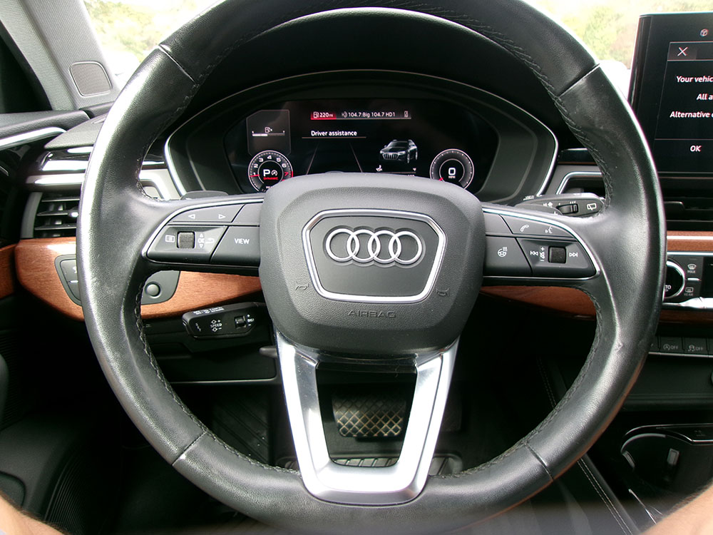 
								AUDI A4 ALLROAD PREMIUM PLUS full									