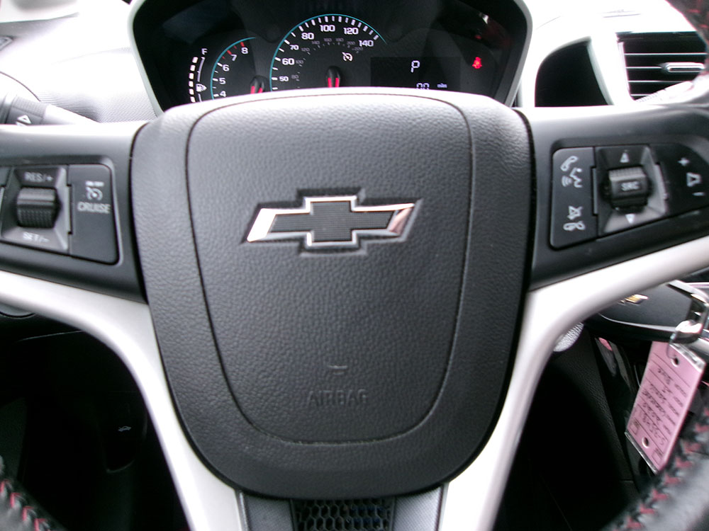 
								CHEVROLET SONIC LT full									