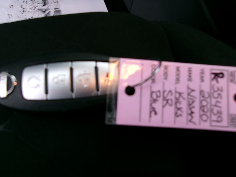 
								NISSAN KICKS SR full									