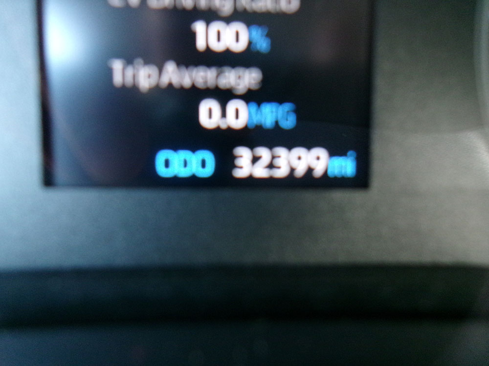 
								TOYOTA COROLLA HYBRID LE full									