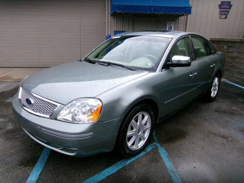2005 Ford Five Hundred Limited's photo
