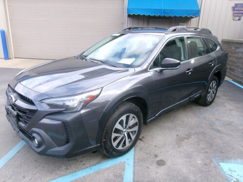 2023 Subaru Outback Base's photo
