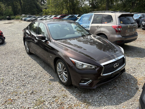 INFINITI Q50 LUXE