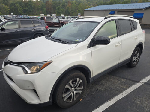TOYOTA RAV 4 LE
