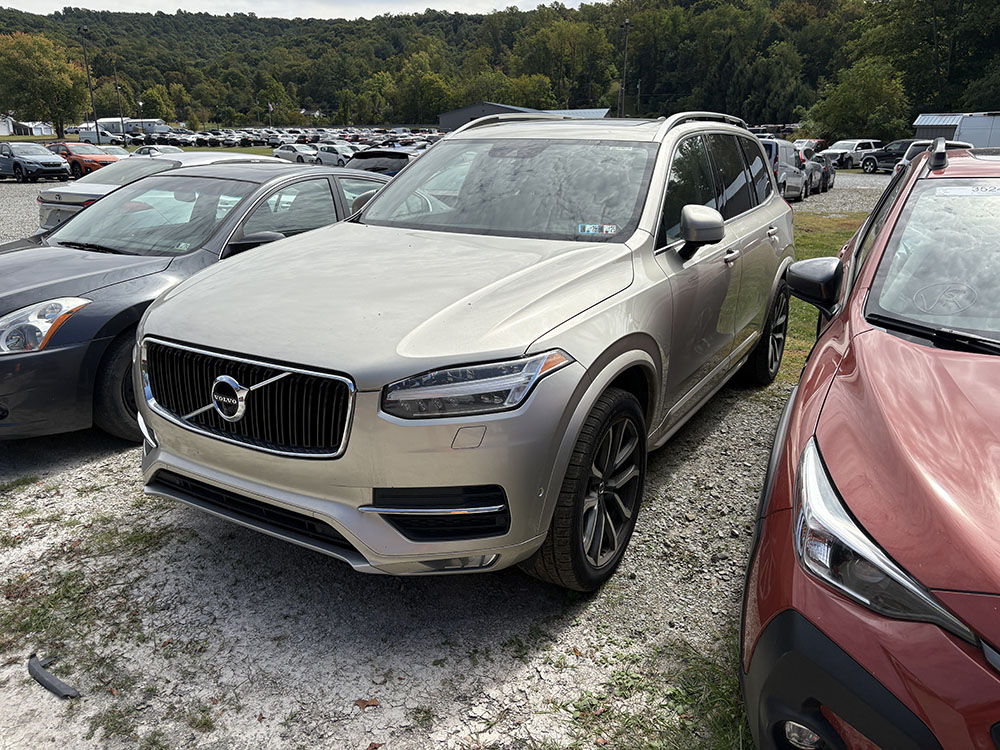VOLVO XC90 T5