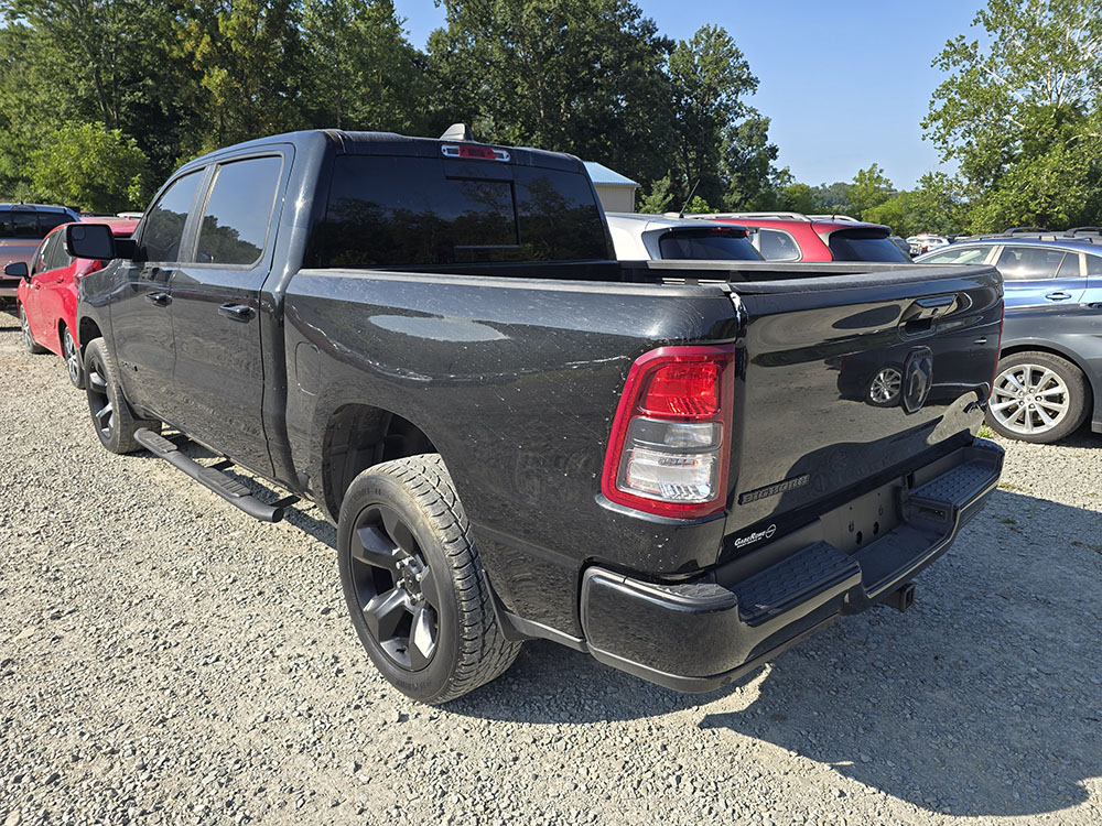 
								RAM 1500 BIGHORN CREW CAB full									