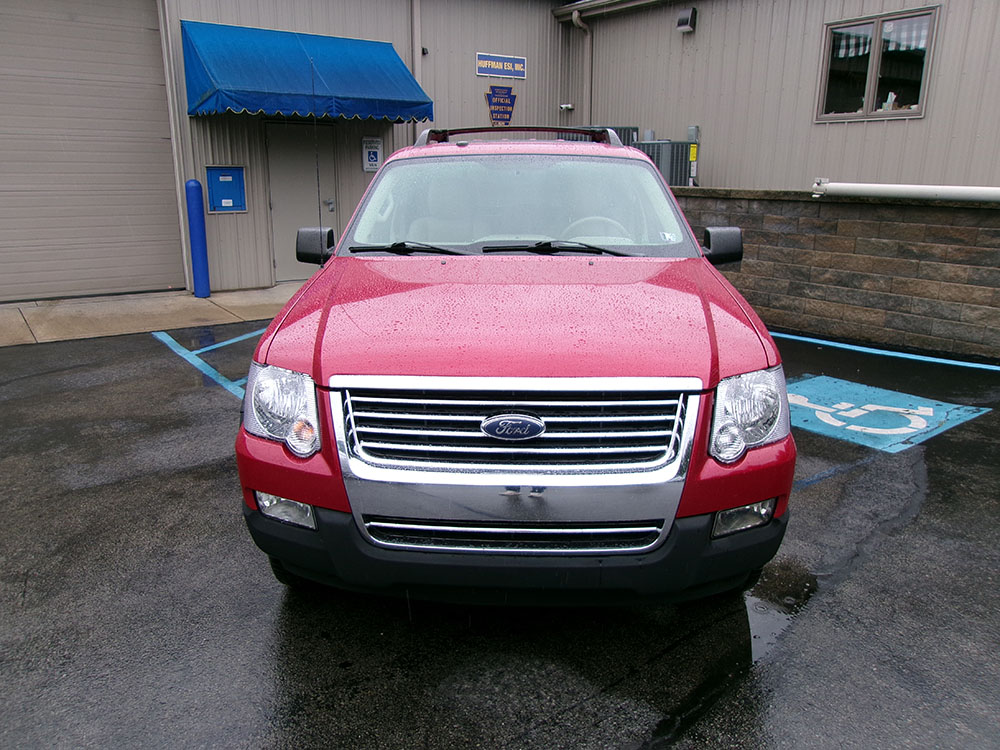 
								FORD EXPLORER SPORT TRAC XLT full									