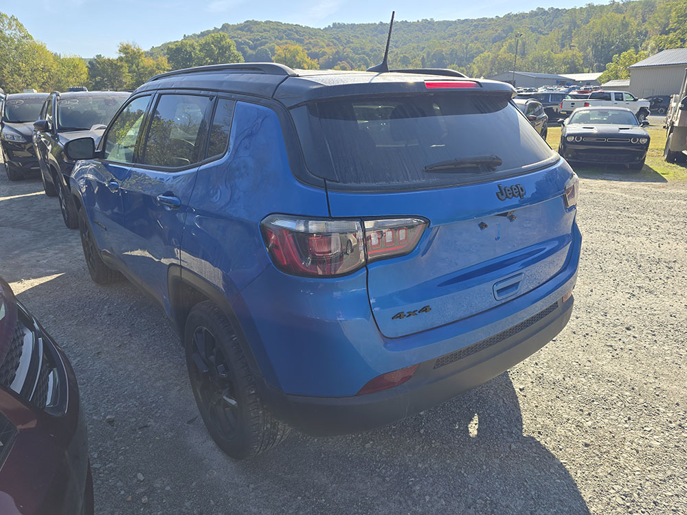 
								JEEP COMPASS LATITUDE full									