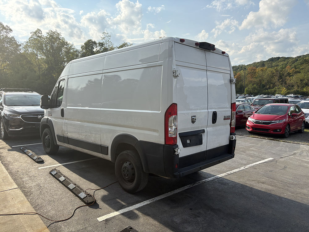 
								RAM PROMASTER 1500 full									