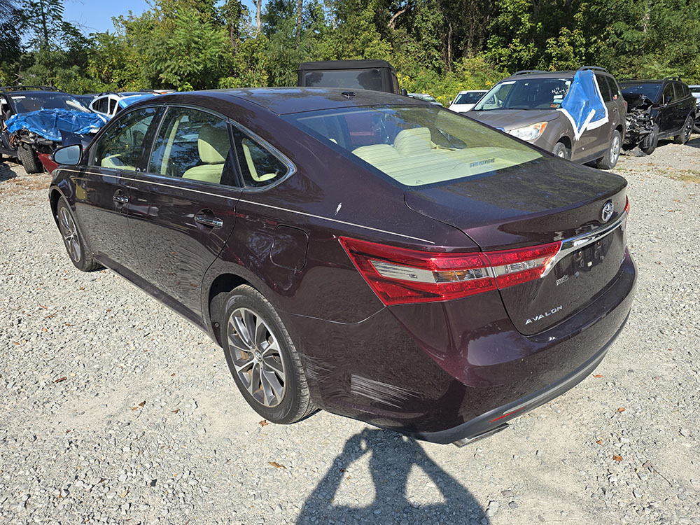 
								TOYOTA AVALON XLE full									