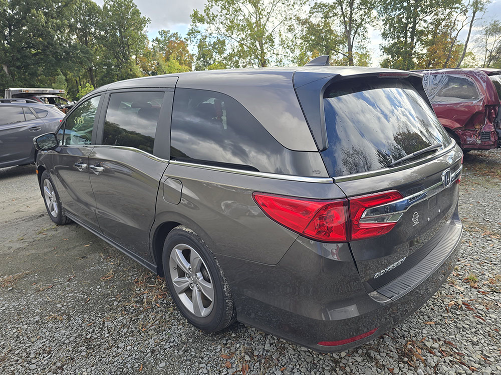 
								HONDA ODYSSEY EX full									