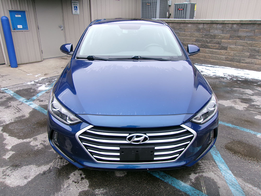 
								HYUNDAI ELANTRA VALUE full									