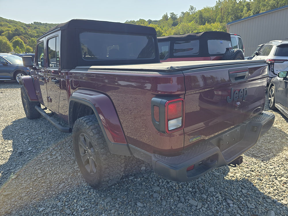 
								JEEP GLADIATOR SPORT S full									