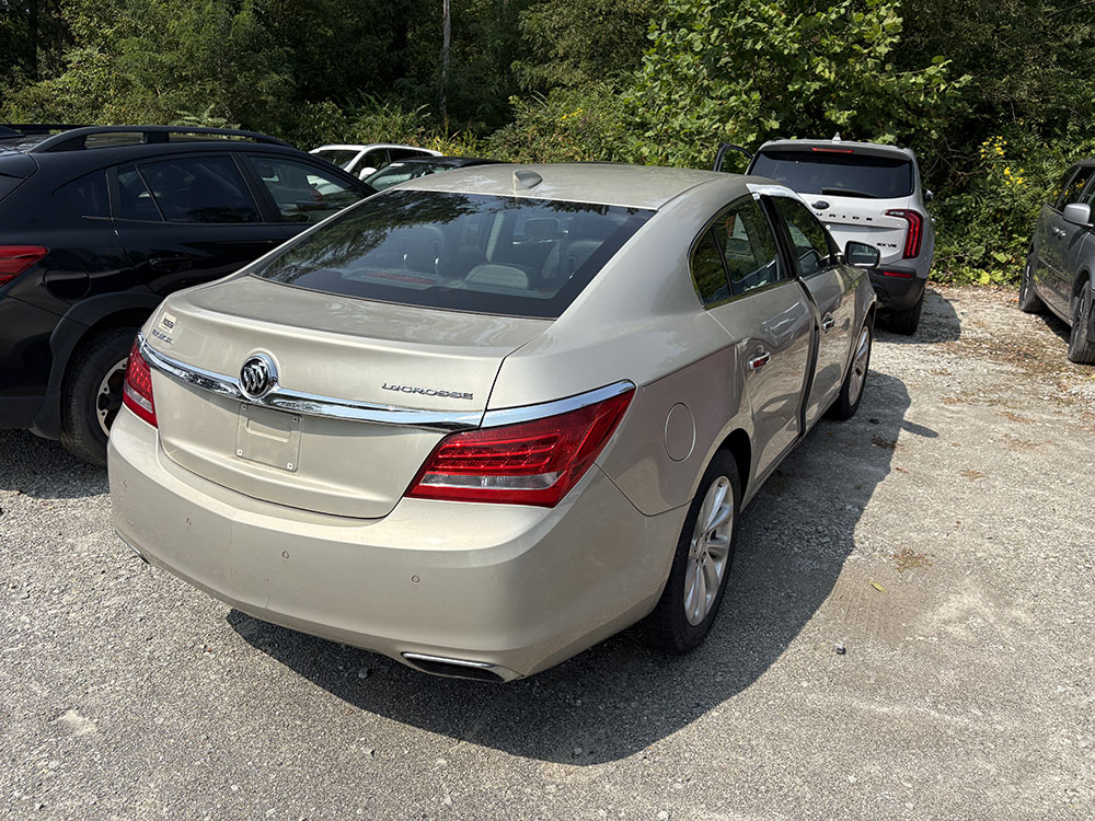 
								BUICK LACROSSE LEATHER full									