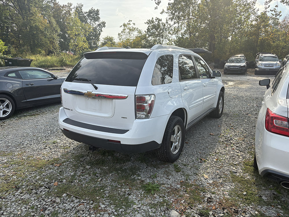 
								CHEVROLET EQUINOX LT full									
