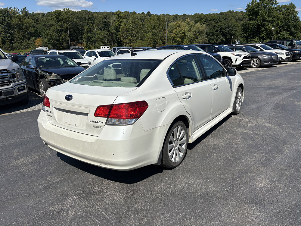
								SUBARU LEGACY LIMITED full									