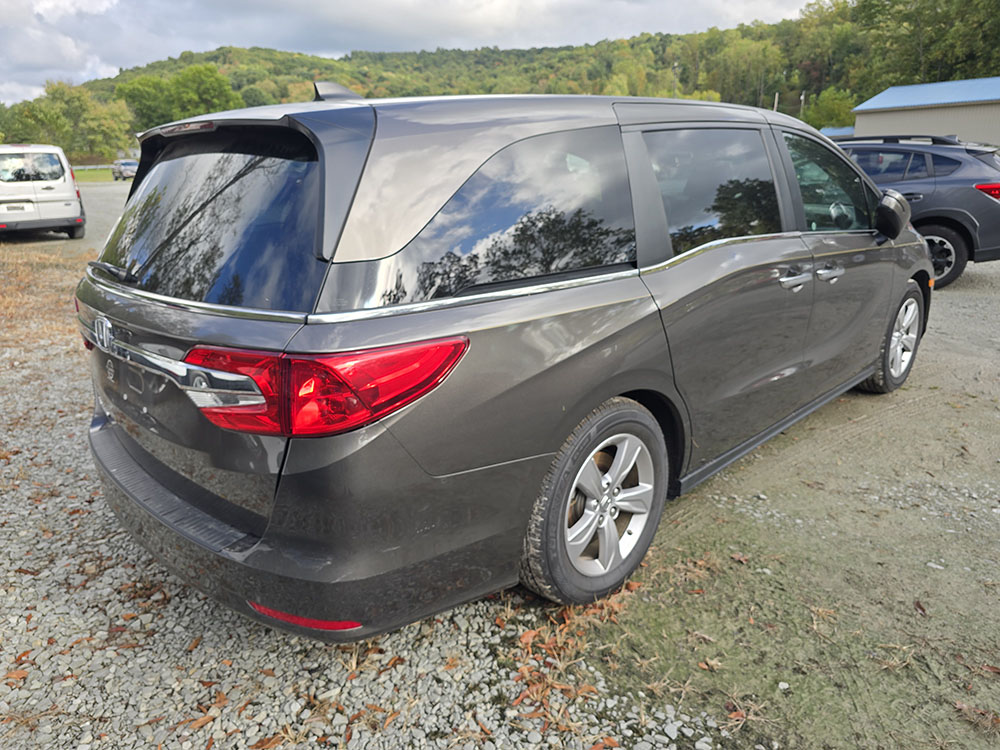 
								HONDA ODYSSEY EX full									